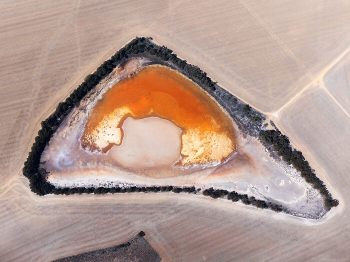 This Photographer Chartered Open Door Airplane To Capture The Colors Of Australia (80 Pics)