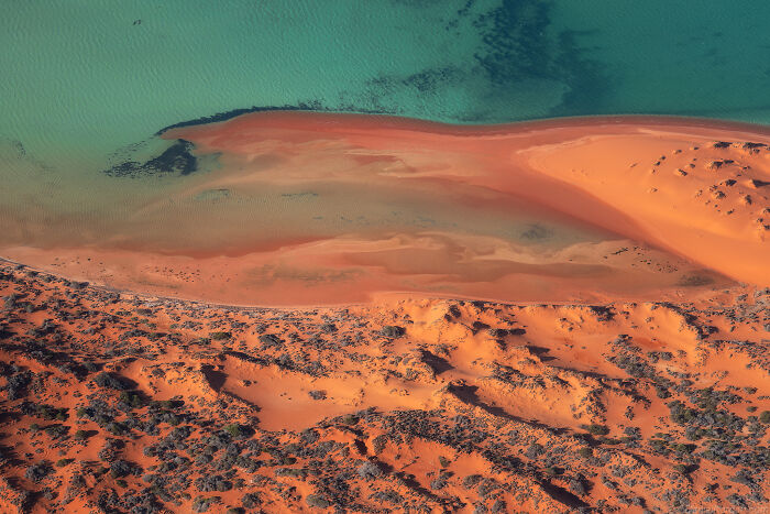 This Photographer Chartered Open Door Airplane To Capture The Colors Of Australia (80 Pics)