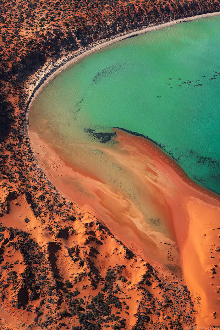 This Photographer Chartered Open Door Airplane To Capture The Colors Of Australia (80 Pics)