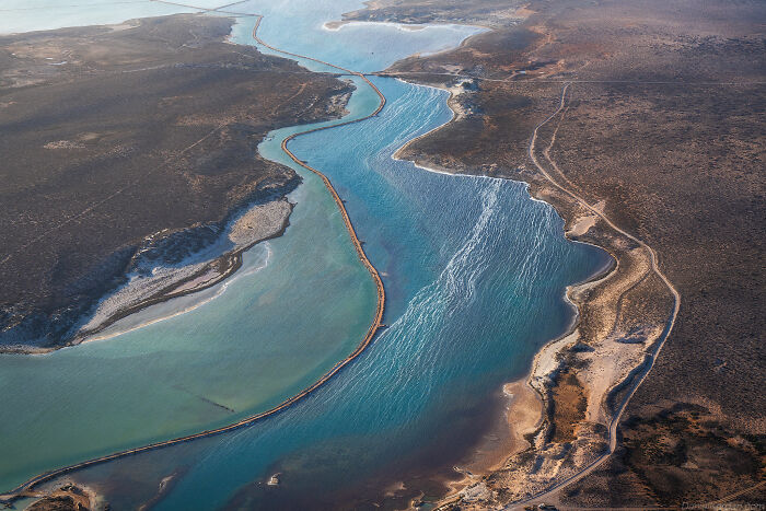 This Photographer Chartered Open Door Airplane To Capture The Colors Of Australia (80 Pics)