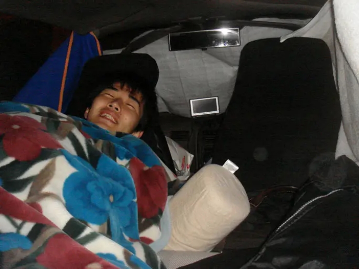 Yasushi From Japan Made A One-Of-A-Kind Marriage Proposal That Gained The Guinness World Record