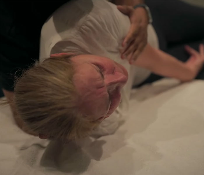 C&eacute;line Dion Left &ldquo;Embarrassed&rdquo; After Suffering &ldquo;Horrific&rdquo; Seizure On Camera