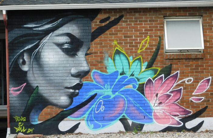 House Front (Ottawa, Ontario)