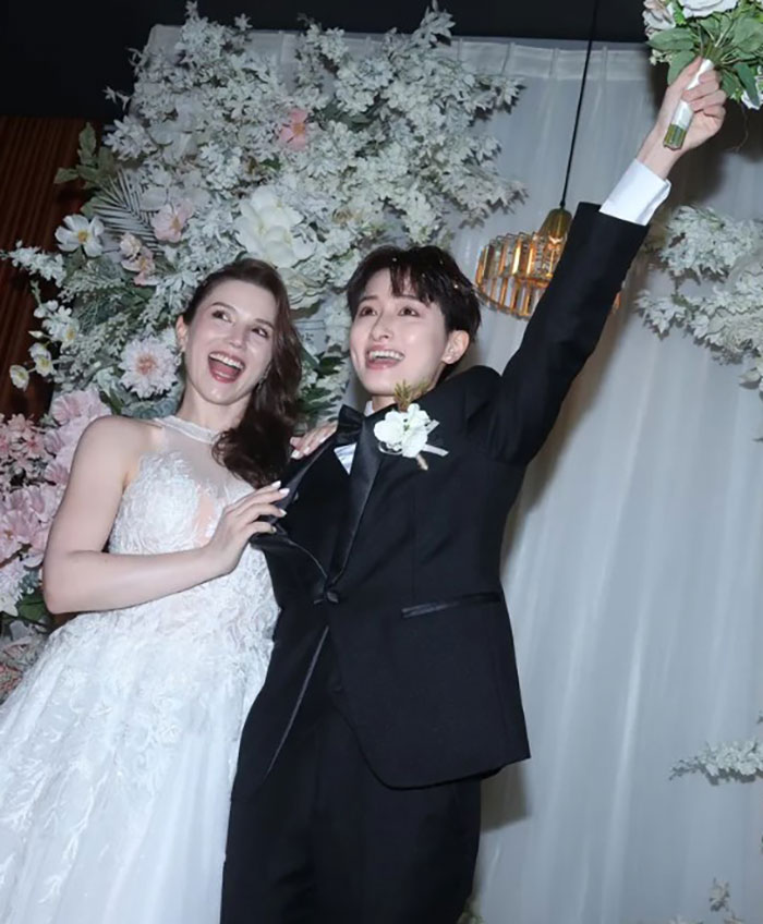 &ldquo;Self-Absorbed&rdquo; Mother-In-Law Slammed For Wearing Bikini To Daughter&rsquo;s Wedding