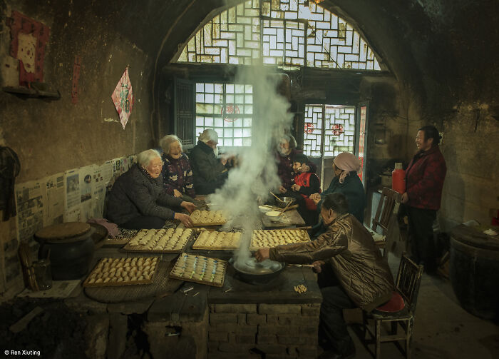 1st Place, Food For The Family: New Year In Old Cave Dwelling By Ren Xiuting