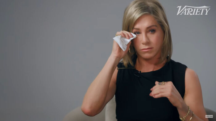 "Don't Make Me Cry!" Jennifer Aniston In Tears While Talking About Friends After Matthew Perry "Don't Make Me Cry!" Jennifer Aniston In Tears While Talking About Friends After Matthew Perry