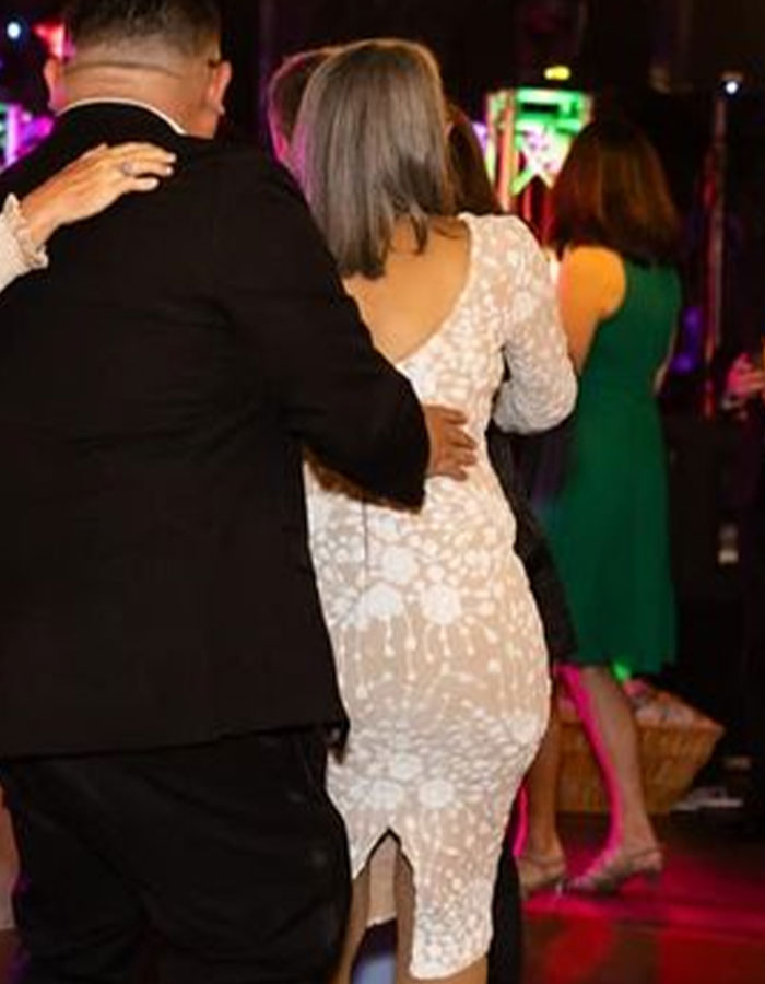 People Left Baffled Over Bride&rsquo;s Aunt Wearing An &ldquo;Inexcusable&rdquo; White Dress To Her Wedding