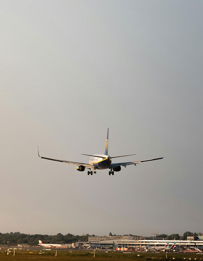 “Stop Letting Social Media Give You Tips”: Passenger’s Attempt To Get Clothes On Plane Backfires “Stop Letting Social Media Give You Tips”: Passenger’s Attempt To Get Clothes On Plane Backfires