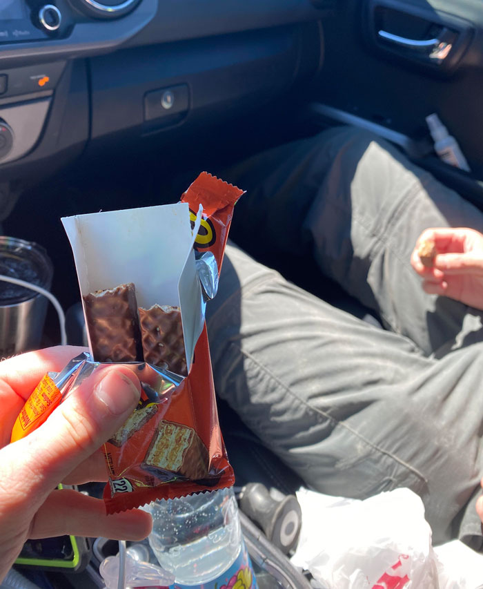 Told Coworker He Can Have Half Of My Reese’s. This Is How He Handed It Back