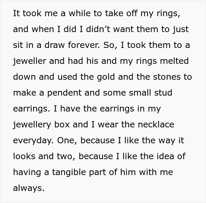 Widow Loves Wearing Her Necklace Made From Her Late Husband’s Wedding Band, SIL Wants It Widow Loves Wearing Her Necklace Made From Her Late Husband’s Wedding Band, SIL Wants It