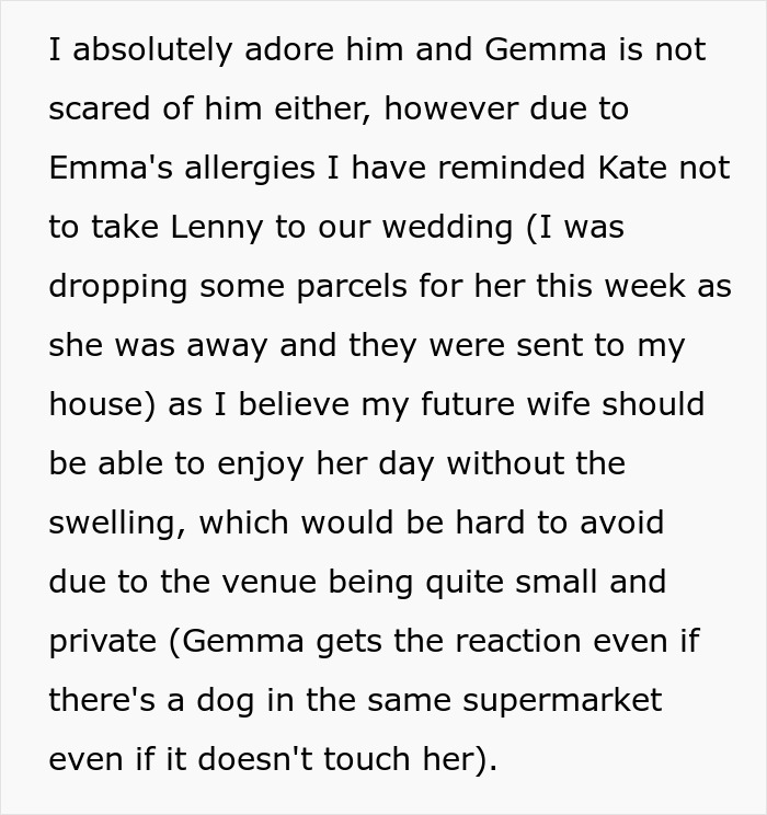 Woman Thinks Her Service Dog Takes Priority Over Bride, Groom Gives Her A Reality Check