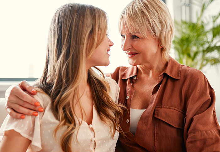 Guy Freaks Out Over GF&rsquo;s Gross Conversation With Her Mom, Regrets It But She&rsquo;s Not Having It