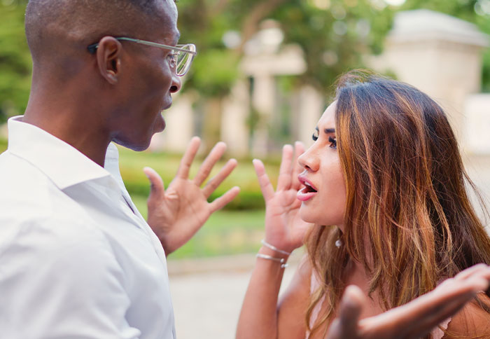 Guy Freaks Out Over GF&rsquo;s Gross Conversation With Her Mom, Regrets It But She&rsquo;s Not Having It