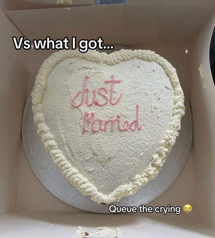 “Cue The Crying”: Bride Tears Up After Receiving Ruined Wedding Cake, Fixes It Herself “Cue The Crying”: Bride Tears Up After Receiving Ruined Wedding Cake, Fixes It Herself