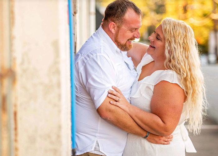 Bride Repurposes Wedding Dress During Reception, Sparks Debate About Tradition