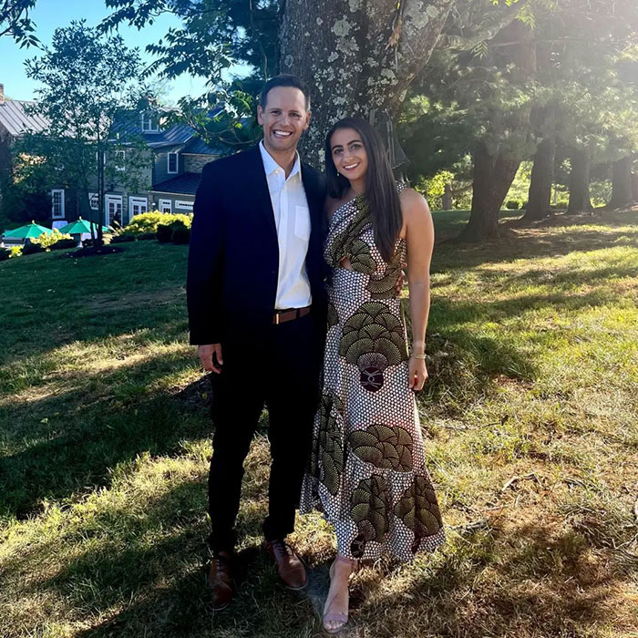 Woman Upset After Man Ghosts Her Only To Stumble Across His GoFundMe Campaign Woman Upset After Man Ghosts Her Only To Stumble Across His GoFundMe Campaign