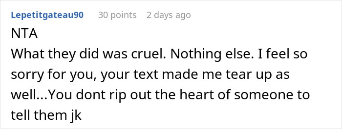 Woman Left Crying Alone At Restaurant On Her Birthday Due To Friends' "Surprise"