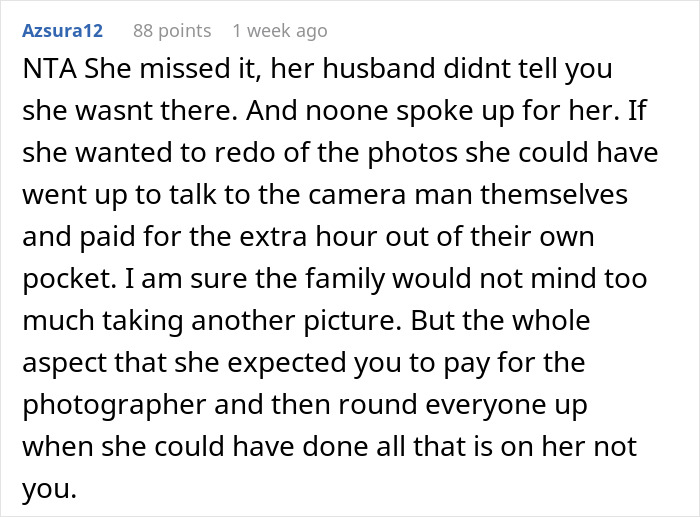 DIL Misses Being In Family Pic While In Bathroom, Husband Doesn't Speak Up Despite Mom Asking Twice