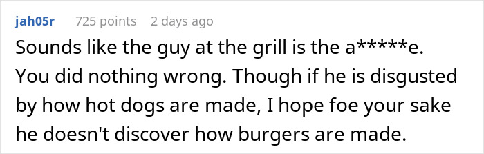 Mom Accidentally Causes Drama At BBQ When She Gives A Burger To Son Who Wasn’t Given One Mom Accidentally Causes Drama At BBQ When She Gives A Burger To Son Who Wasn’t Given One