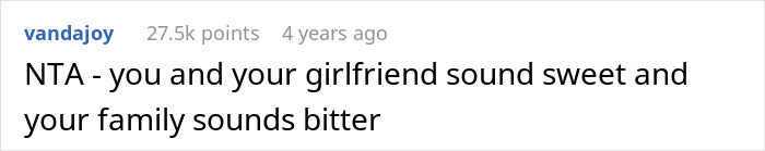 Teen Shows Off His GF’s Scrap Book Of 100 Desserts He Baked For Her, Family Is Furious Teen Shows Off His GF’s Scrap Book Of 100 Desserts He Baked For Her, Family Is Furious