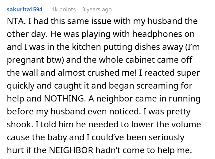Wife Asks Husband To Check In With Her Once During His Gaming Sessions For Her Safety, He Refuses