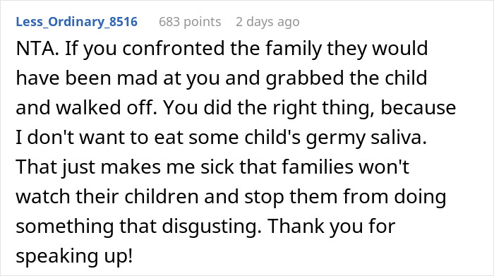 Person Earns Random Fam’s Anger By Reporting Their Kid To Costco Staff For Licking All The Sauces Person Earns Random Fam’s Anger By Reporting Their Kid To Costco Staff For Licking All The Sauces