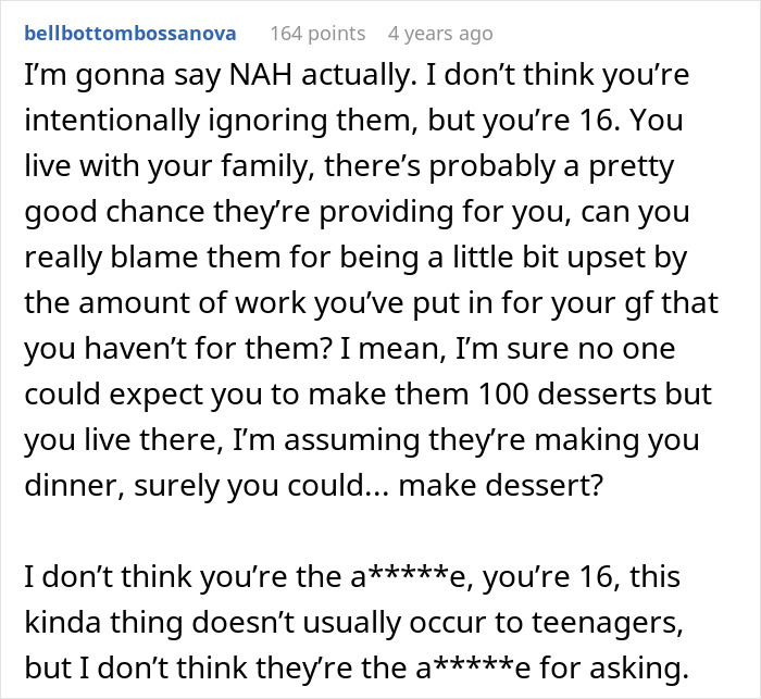 Teen Shows Off His GF’s Scrap Book Of 100 Desserts He Baked For Her, Family Is Furious Teen Shows Off His GF’s Scrap Book Of 100 Desserts He Baked For Her, Family Is Furious