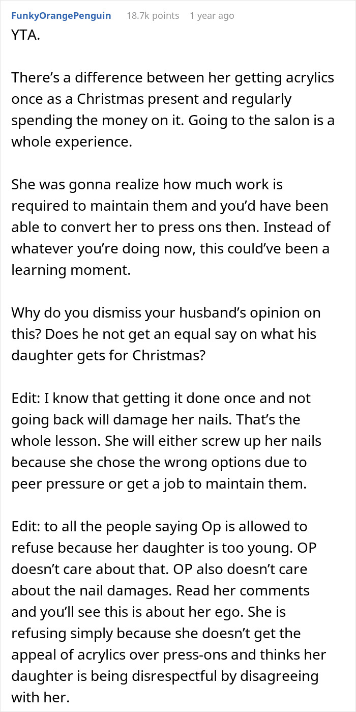 Woman Expects Daughter To Get Cheap Press-On Nails Over Acrylic Ones, Netizens Bash Her Woman Expects Daughter To Get Cheap Press-On Nails Over Acrylic Ones, Netizens Bash Her