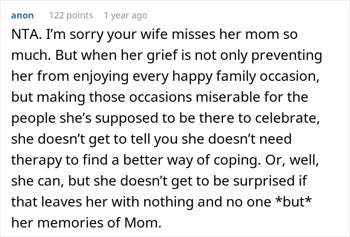 Woman Interrupts Daughter&rsquo;s 13th B-Day To Grieve Her Grandma, Husband Tells Her She Has To Stop