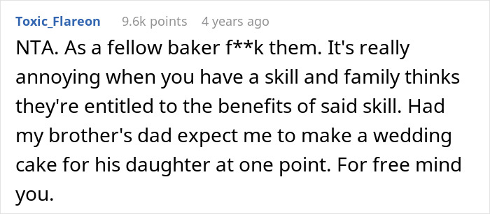 Teen Shows Off His GF’s Scrap Book Of 100 Desserts He Baked For Her, Family Is Furious Teen Shows Off His GF’s Scrap Book Of 100 Desserts He Baked For Her, Family Is Furious