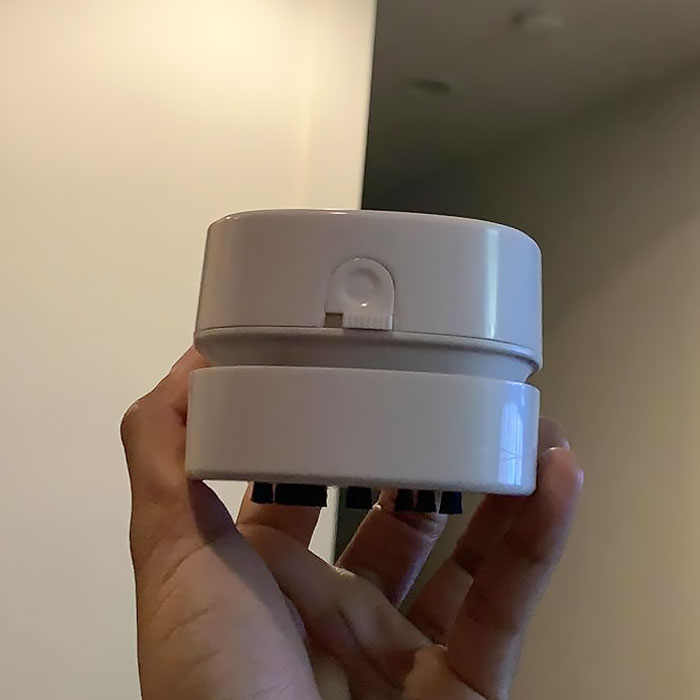 Crumbs? Dust Bunnies? This Desktop Vacuum Cleaner Is Here To Slay