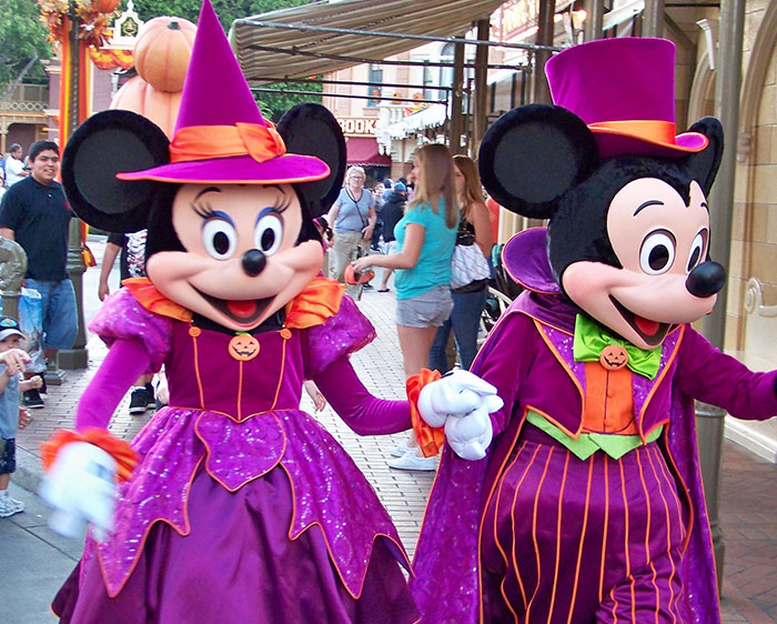 50 Things That Resort Workers Wish They Didn’t Witness