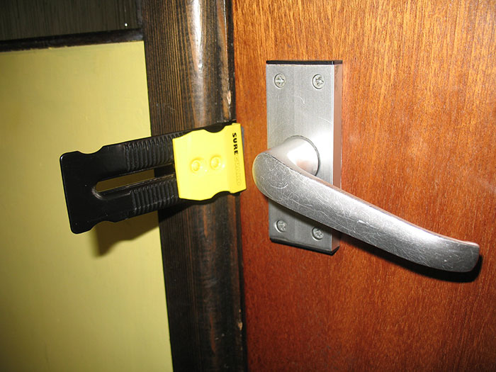 29 Airbnb Horror Stories That Are Pretty Scary