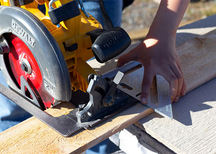Woman Asks Neighbor To Not Use Her Power Tools After 8PM As It’s Her Kids’ Bedtime, She Refuses Woman Asks Neighbor To Not Use Her Power Tools After 8PM As It’s Her Kids’ Bedtime, She Refuses