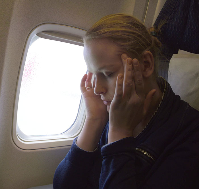 Dad Puts Entitled Karen In Her Place After She Tried To Steal His First-Class Seats