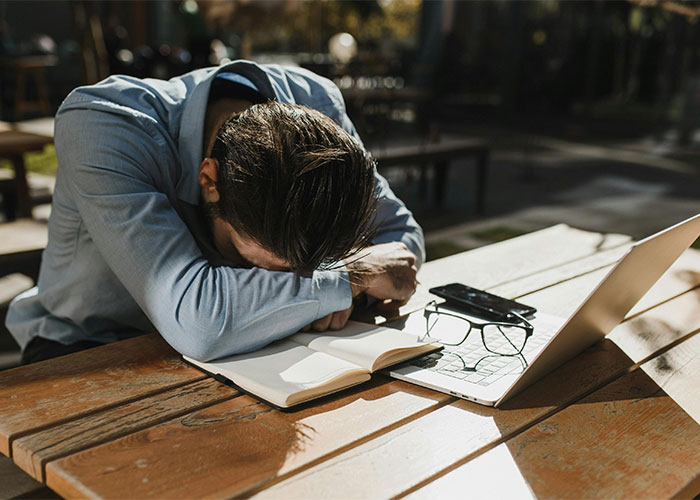 Worker Refuses To Accept Lower Pay For Finishing Work Faster, Tests Corporate Policy