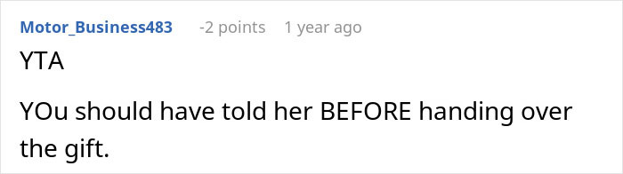 Woman Gets Publicly Called Out For Taking Credit For A Gift She Avoided Contributing To, Gets Upset Woman Gets Publicly Called Out For Taking Credit For A Gift She Avoided Contributing To, Gets Upset