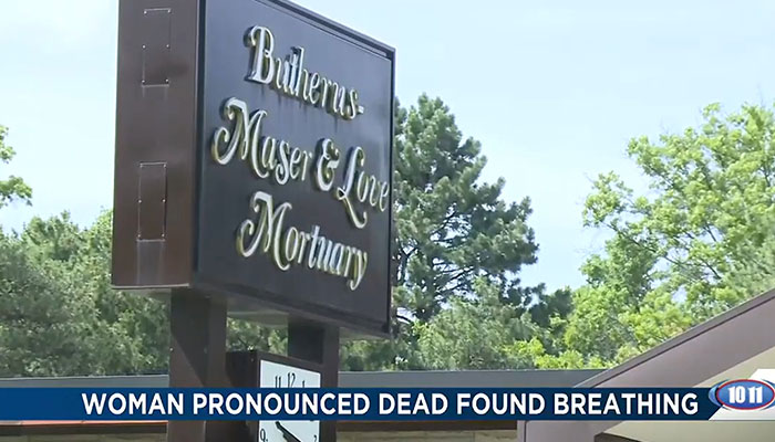 Funeral Home Discovers Woman Is Still Alive On Table
