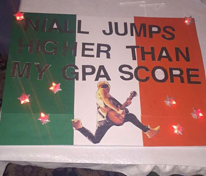 The Signs For One Direction's "In The Road" Tour