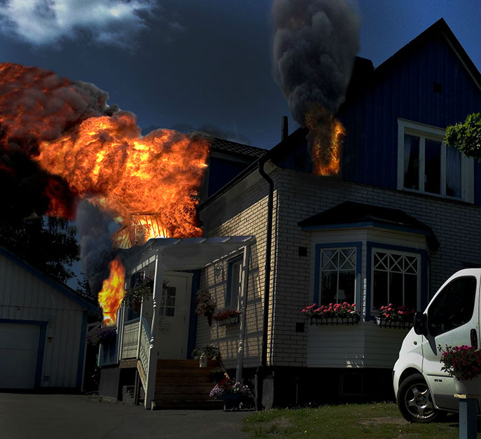 Mis padres me pidieron que vigilara su casa mientras no estaban. Retoqué la foto con Photoshop y les envié esto