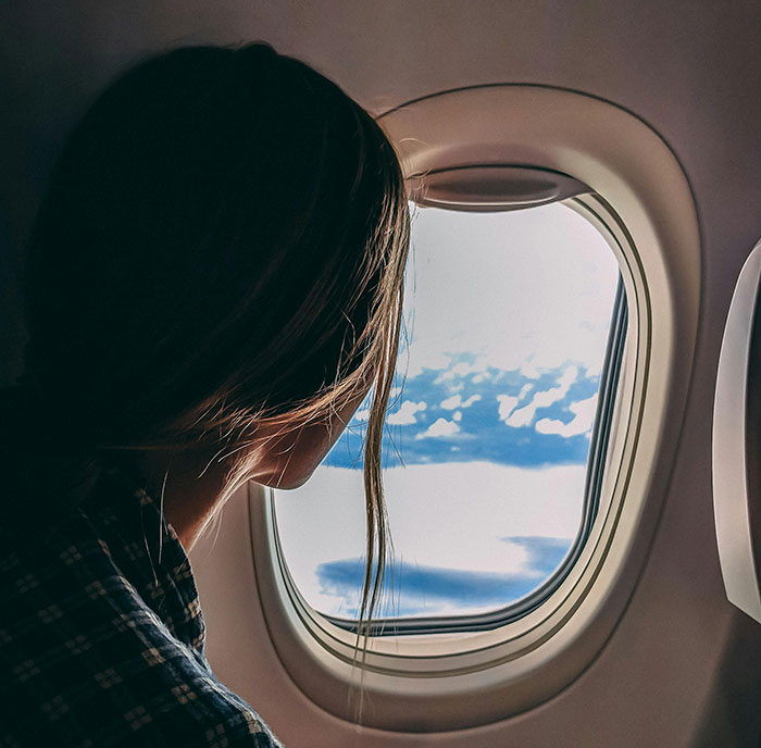 "Doesn’t Make Sense": 40 Social Etiquette Rules That People Want To See Gone