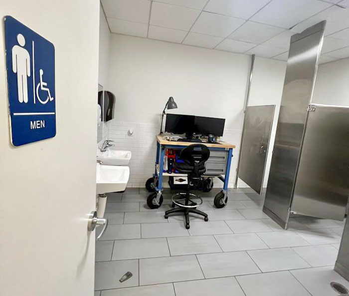 Los compañeros de trabajo de mi marido le hicieron esta broma a su jefe