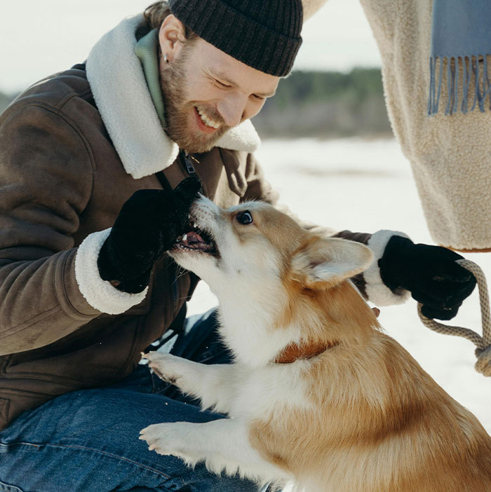  &ldquo;Over 90 Missed Calls&rdquo;: Woman Kicks Husband And MIL Out After They Brought A Dog Close To Baby