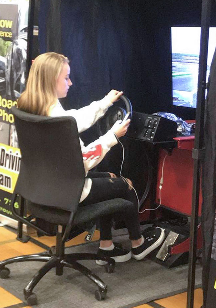 My School Brought In A Distracted Driving Simulator To Keep Kids Off Their Phones While Driving
