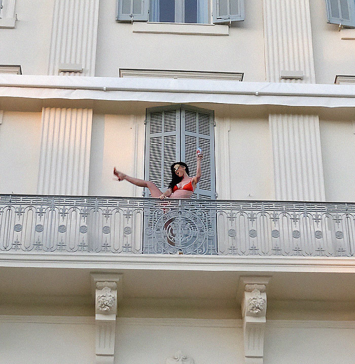 Katy Perry&rsquo;s NSFW &ldquo;Woman&rsquo;s World&rdquo; Photoshoot Roasted Online