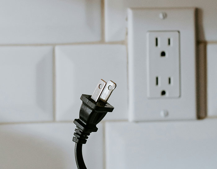 21 Empleados del servicio técnico informático compartiendo los trabajos más raros que han hecho