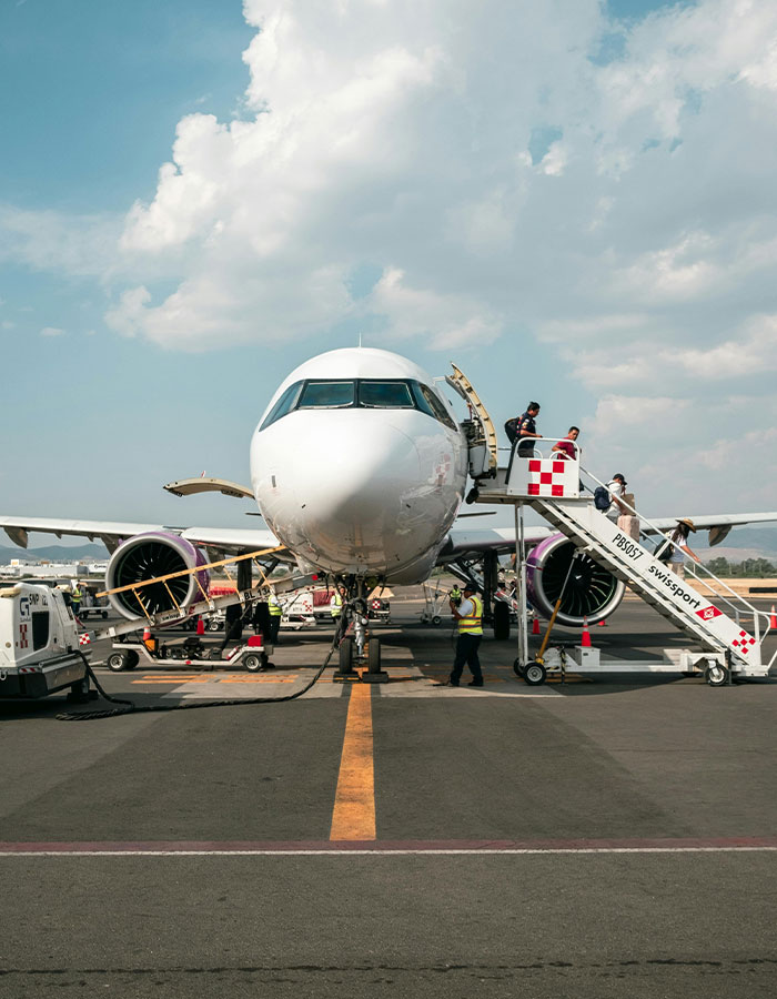 Woman Says She Was Kicked Off Flight For Misgendering Flight Attendant&mdash;Airline Responds