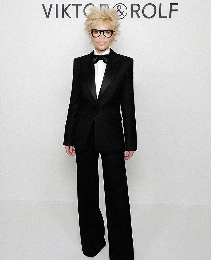 Lisa Rinna&rsquo;s Dramatic Hair Transformation &ldquo;Freaks People Out&rdquo; And Sparks Hilarious Comparisons