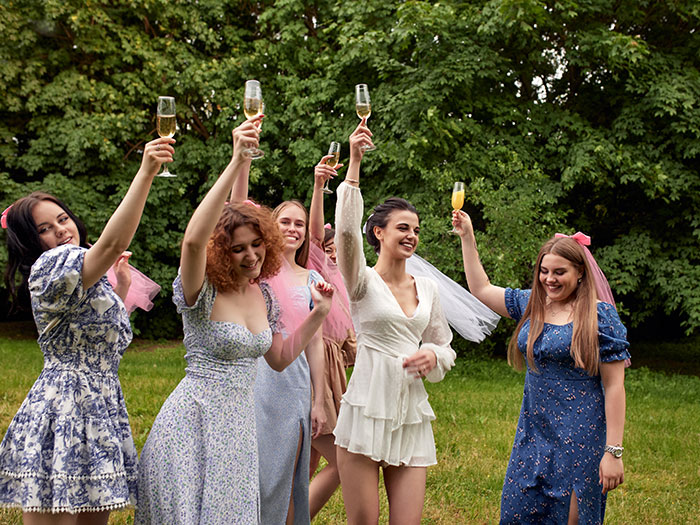 Woman Thinks Brother's Wife Did Something Bad On Her Trip To Mexico, Uncovers The Truth