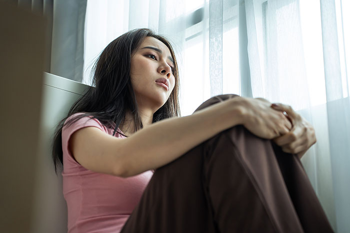 Man Spends $1,000 On An Airbnb After His Parents Ignored His GF&rsquo;s Sleeping Needs For 2 Days